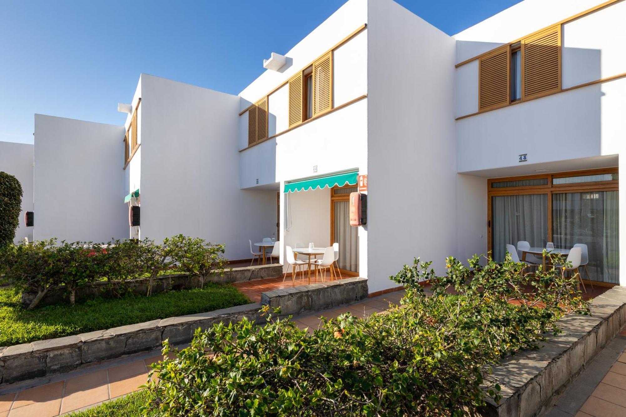 Rt-las Brisas Apartment *